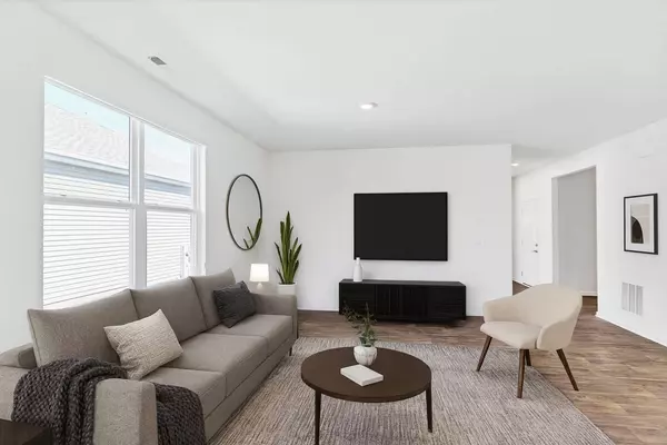 918 Plateau DR, Pingree Grove, IL 60140