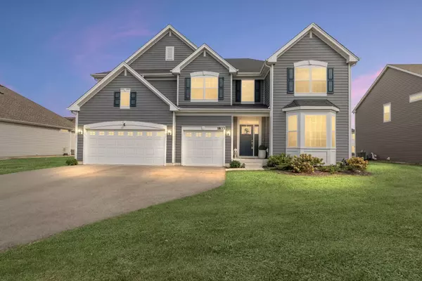 1833 Coralito LN, Elgin, IL 60124