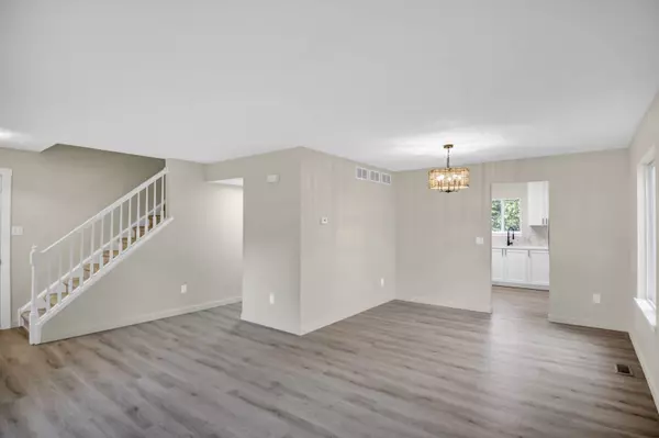 2076 Whitmore DR, Romeoville, IL 60446