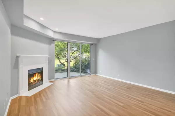 1300 Cranbrook DR #1300, Schaumburg, IL 60193