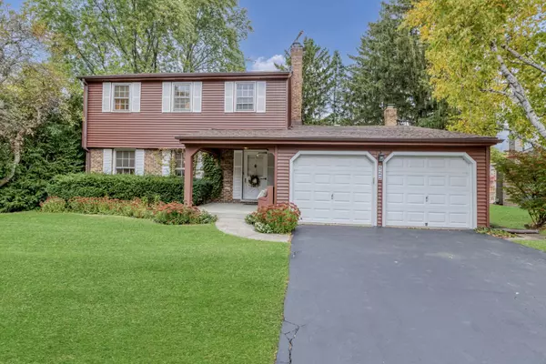 522 S Echo LN, Palatine, IL 60067