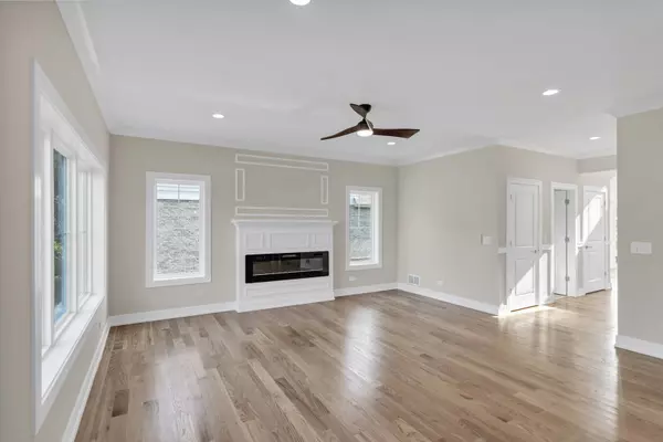 16546 Pear AVE, Orland Park, IL 60462