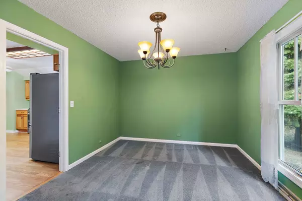 Naperville, IL 60565