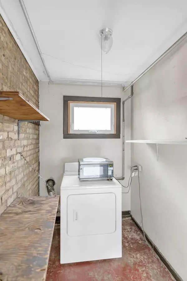 1623 Sawyer AVE, Glen Ellyn, IL 60137