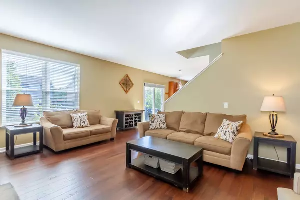 125 Augusta DR, Gilberts, IL 60136