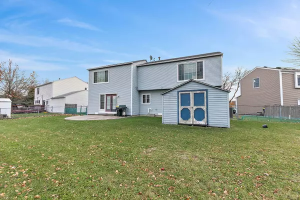 1340 Nantucket CT, Carol Stream, IL 60188