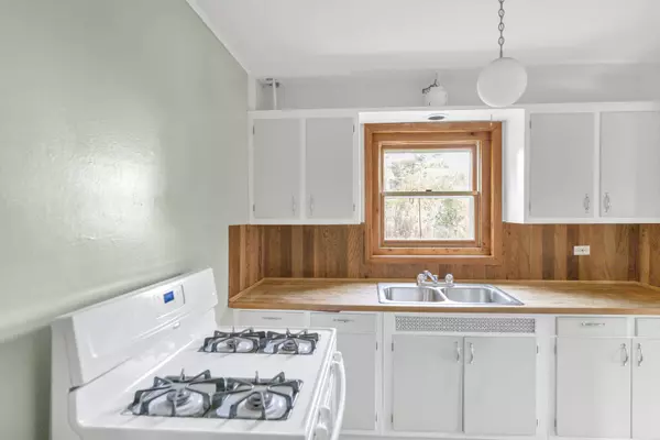 1623 Sawyer AVE, Glen Ellyn, IL 60137