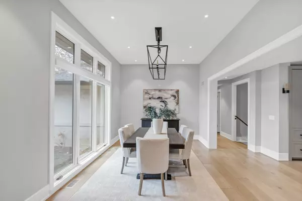 4N637 Pheasant Run DR, St. Charles, IL 60175