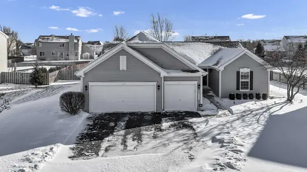 6711 Glenmoor CT, Mchenry, IL 60050