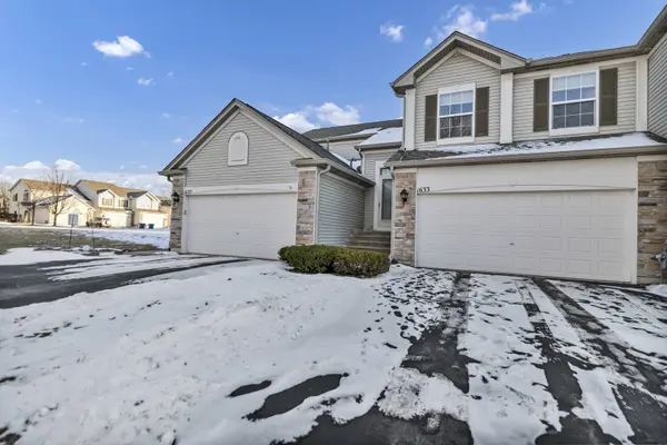 1633 Fredericksburg LN #1633, Aurora, IL 60503