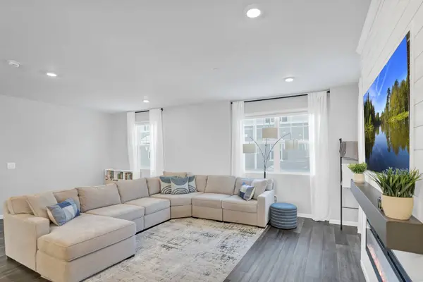 3209 Trillium CIR, Rolling Meadows, IL 60008