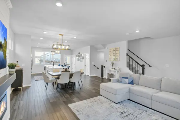 3209 Trillium CIR, Rolling Meadows, IL 60008