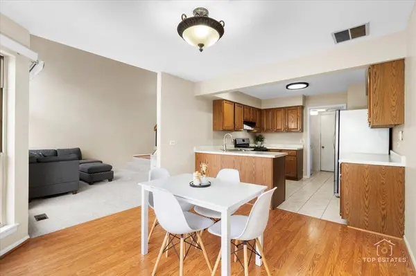 616 Manomet CT, Schaumburg, IL 60173