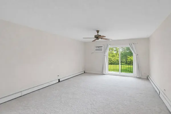 2431 Ogden AVE #10, Downers Grove, IL 60515