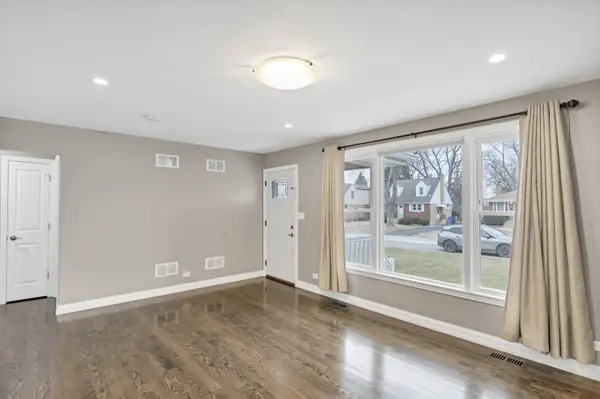 250 N Irving AVE, Hillside, IL 60162