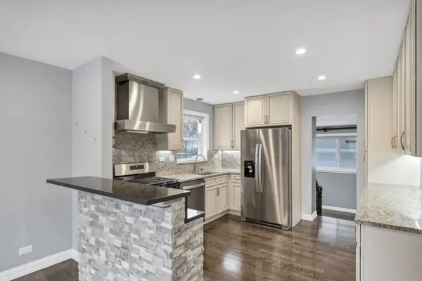 250 N Irving AVE, Hillside, IL 60162