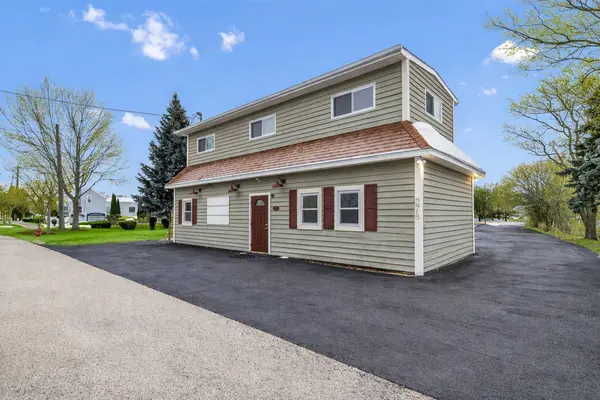 278 N State ST, Hampshire, IL 60140