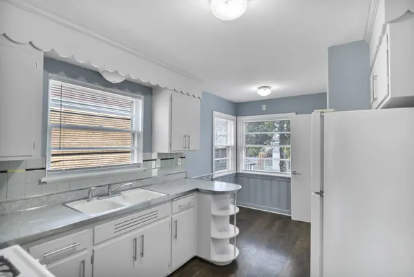 7418 W Clarence AVE, Chicago, IL 60631