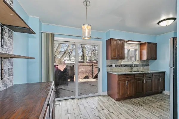 426 Greentree LN, Bolingbrook, IL 60440