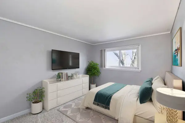 426 Greentree LN, Bolingbrook, IL 60440