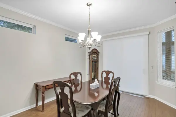 12036 Sweetwater LN, Huntley, IL 60142