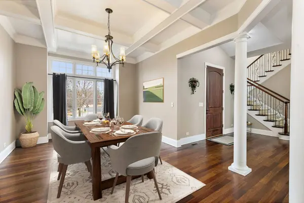 1211 Coyote TRL, Hampshire, IL 60140