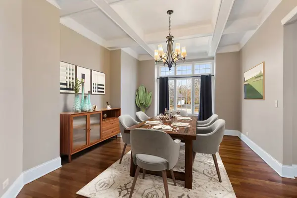 1211 Coyote TRL, Hampshire, IL 60140