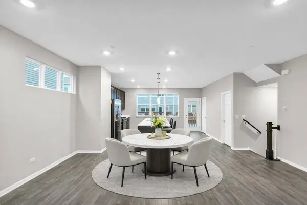 3306 Trillium CIR #3001, Rolling Meadows, IL 60008