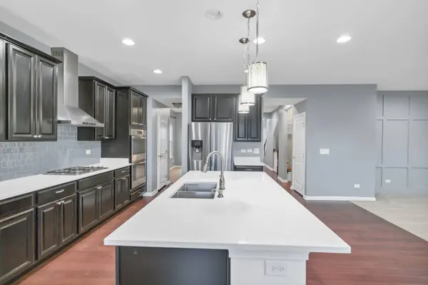 305 Cronin BLVD, Shorewood, IL 60404