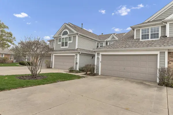 241 Woodstone CIR, Buffalo Grove, IL 60089