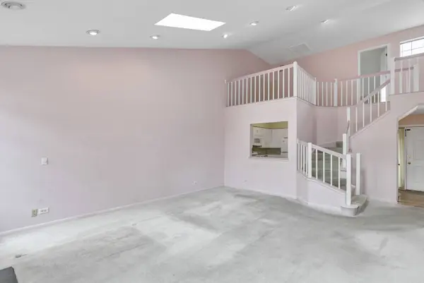 241 Woodstone CIR, Buffalo Grove, IL 60089