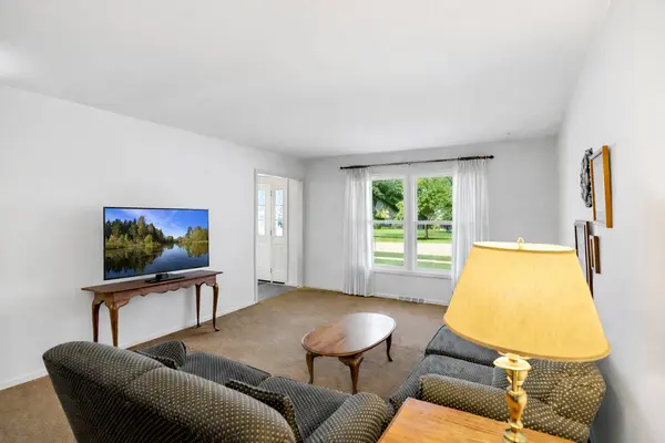 815 Knightsbridge LN, Schaumburg, IL 60195