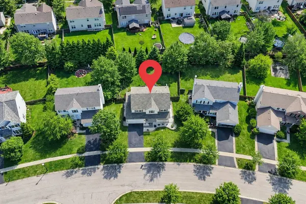 176 Woodland Park CIR, Gilberts, IL 60136