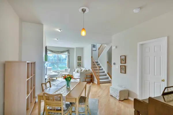 320 W Wood ST, Palatine, IL 60067