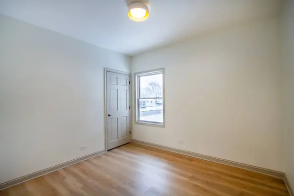 129 W Stimmel ST #1, West Chicago, IL 60185