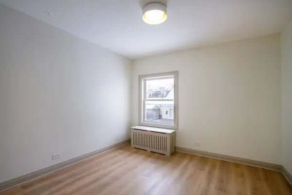 129 W Stimmel ST #1, West Chicago, IL 60185