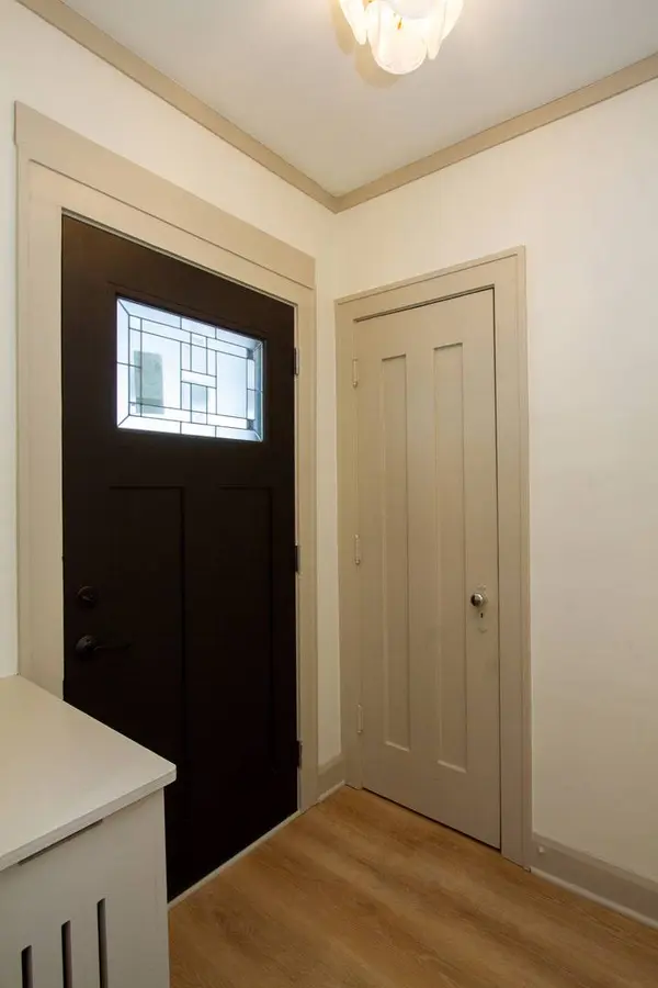 129 W Stimmel ST #1, West Chicago, IL 60185