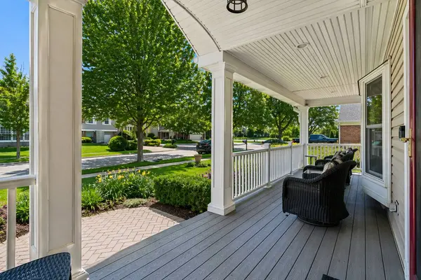 2025 Ivy CT, Schaumburg, IL 60194