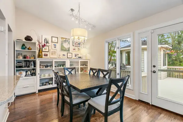 4931 CARRIAGE DR, Gurnee, IL 60031