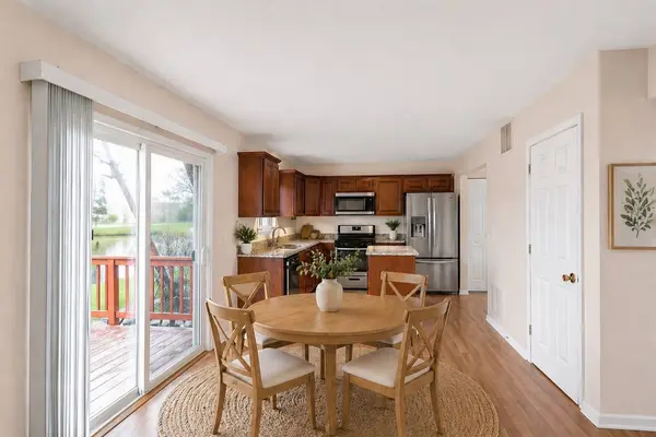 5903 Delaware AVE, Gurnee, IL 60031