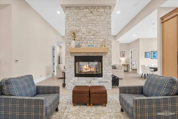 2104 Shermer RD, Northbrook, IL 60062