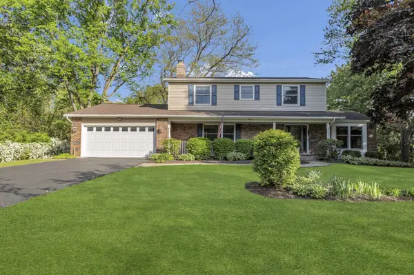 41W067 Colson DR, St. Charles, IL 60175