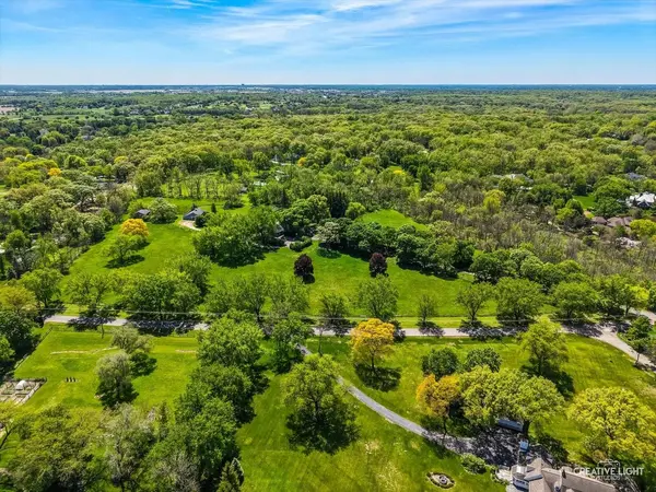 33W451 Surrey RD, Wayne, IL 60184
