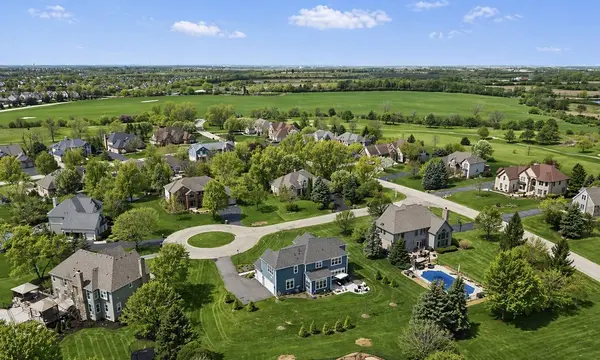 8402 Norman CT, Lakewood, IL 60014