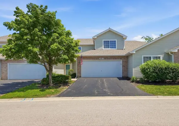 58 Rolling Oaks RD #B, Sugar Grove, IL 60554
