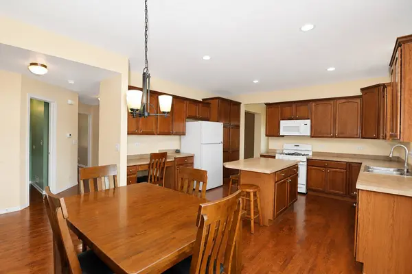 11293 Nicollet LN, Huntley, IL 60142