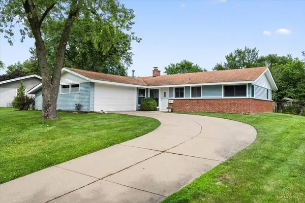 231 Webster LN, Schaumburg, IL 60193