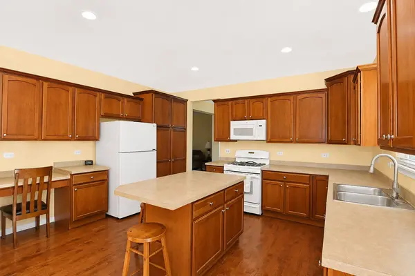 11293 Nicollet LN, Huntley, IL 60142