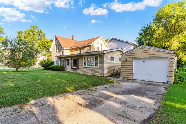 514 Locust ST, Elgin, IL 60123