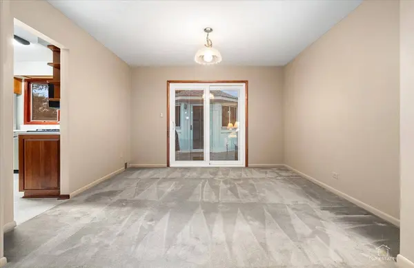 1340 E Rosita DR, Palatine, IL 60074